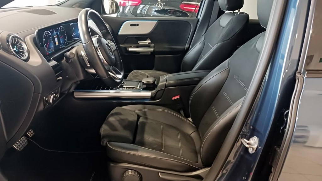 Foto 18 Mercedes B 200 d AMG Edition 8G-DCT