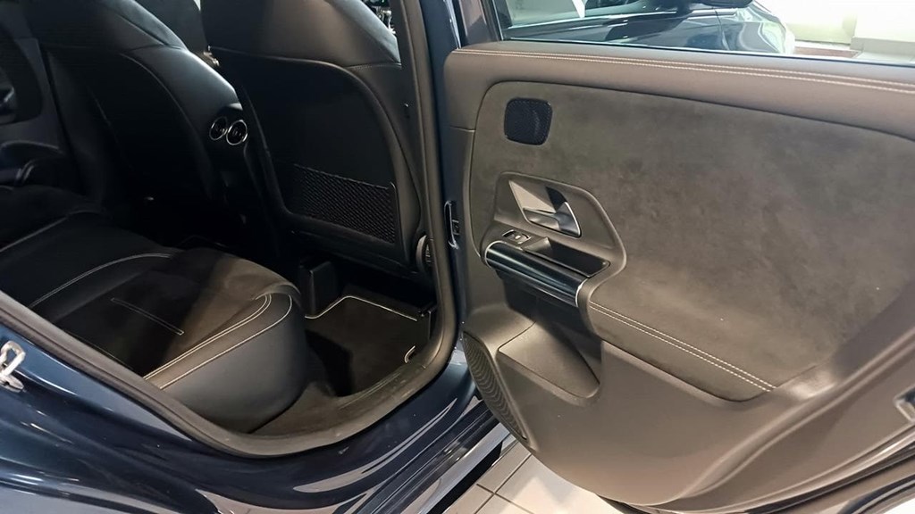 Foto 25 Mercedes B 200 d AMG Edition 8G-DCT