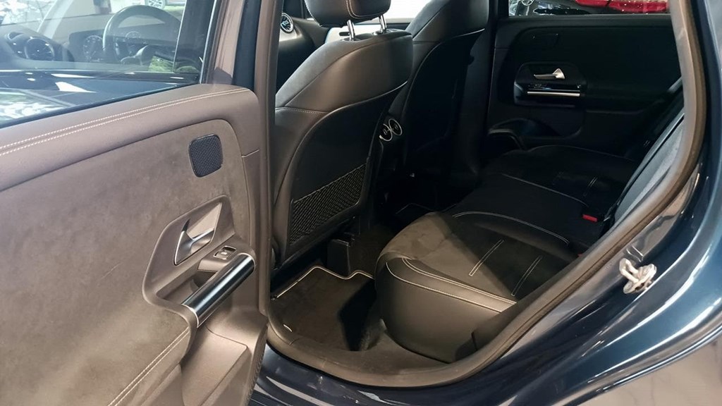 Foto 28 Mercedes B 200 d AMG Edition 8G-DCT