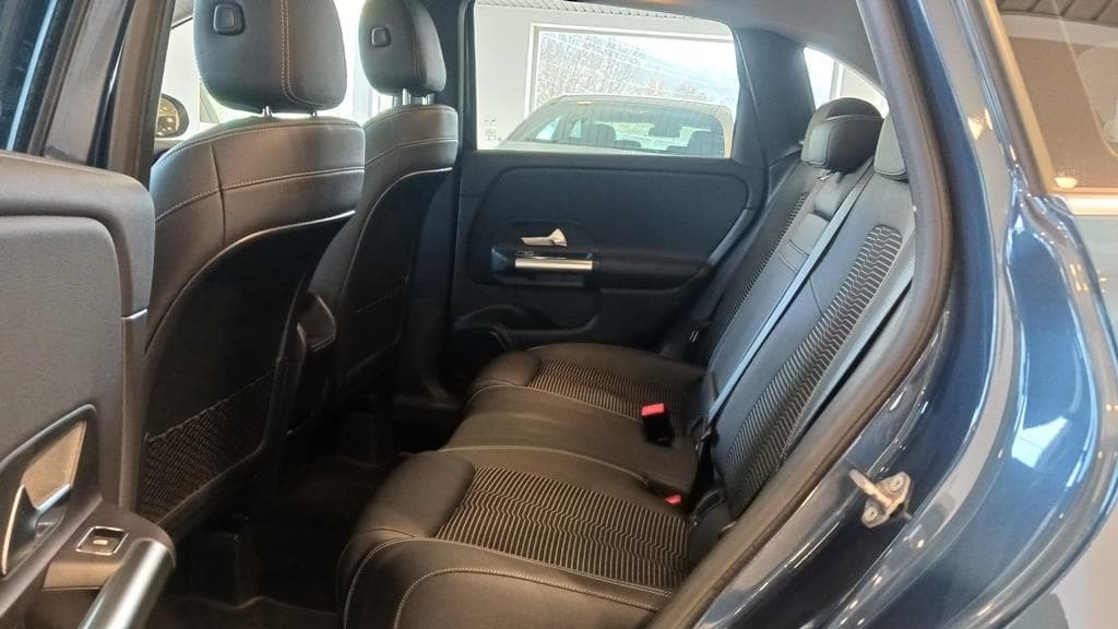 Foto 15 Mercedes B 200 d Progressive 8G-DCT