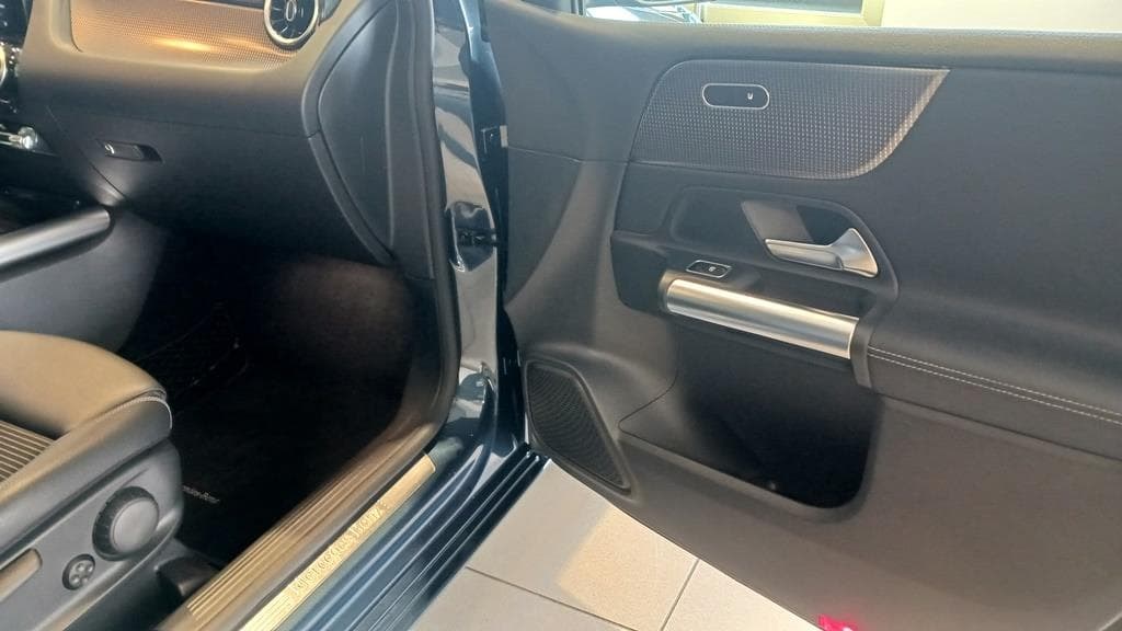 Foto 17 Mercedes B 200 d Progressive 8G-DCT