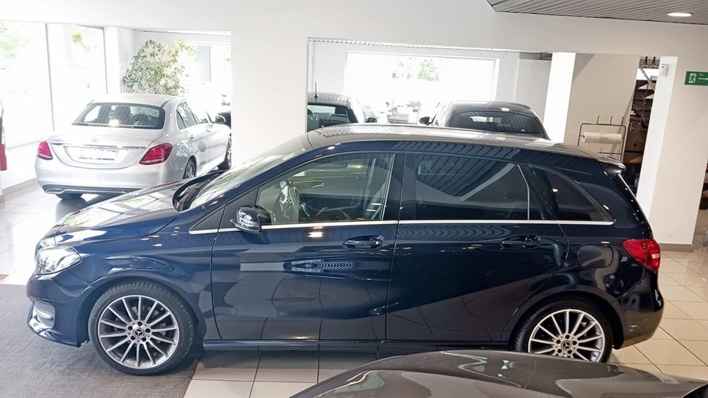 Foto 10 Mercedes B 200 d Sport 7G-DCT