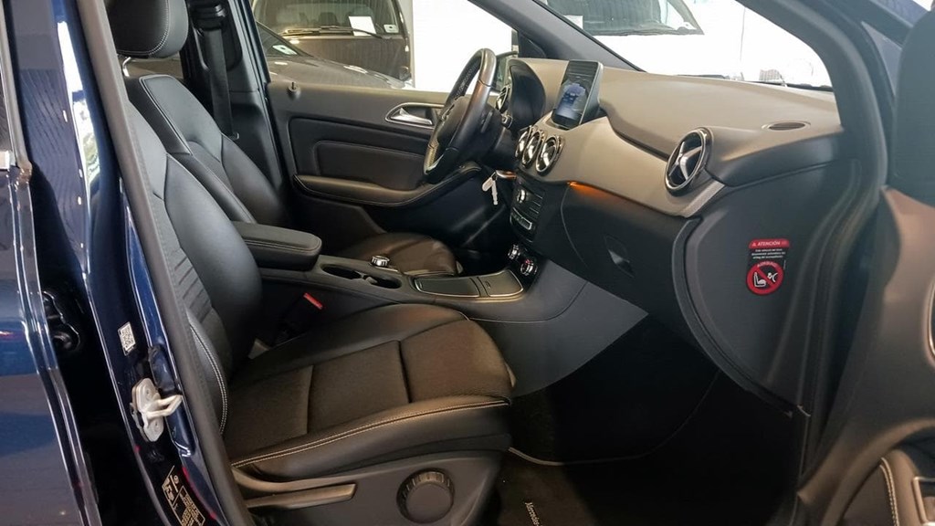 Foto 12 Mercedes B 200 d Sport 7G-DCT