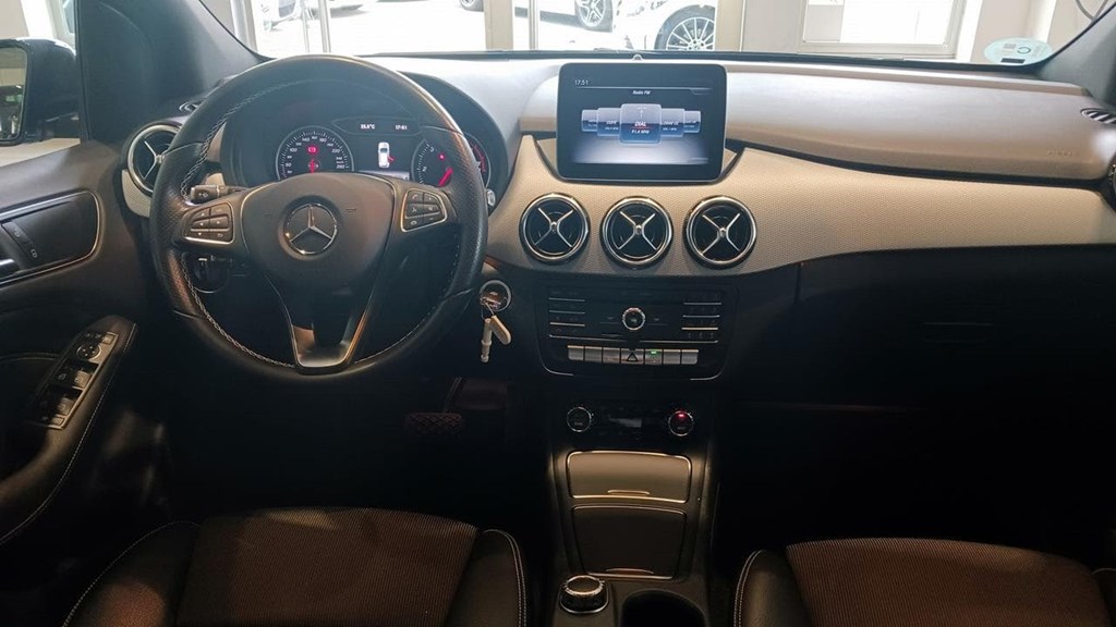 Foto 16 Mercedes B 200 d Sport 7G-DCT