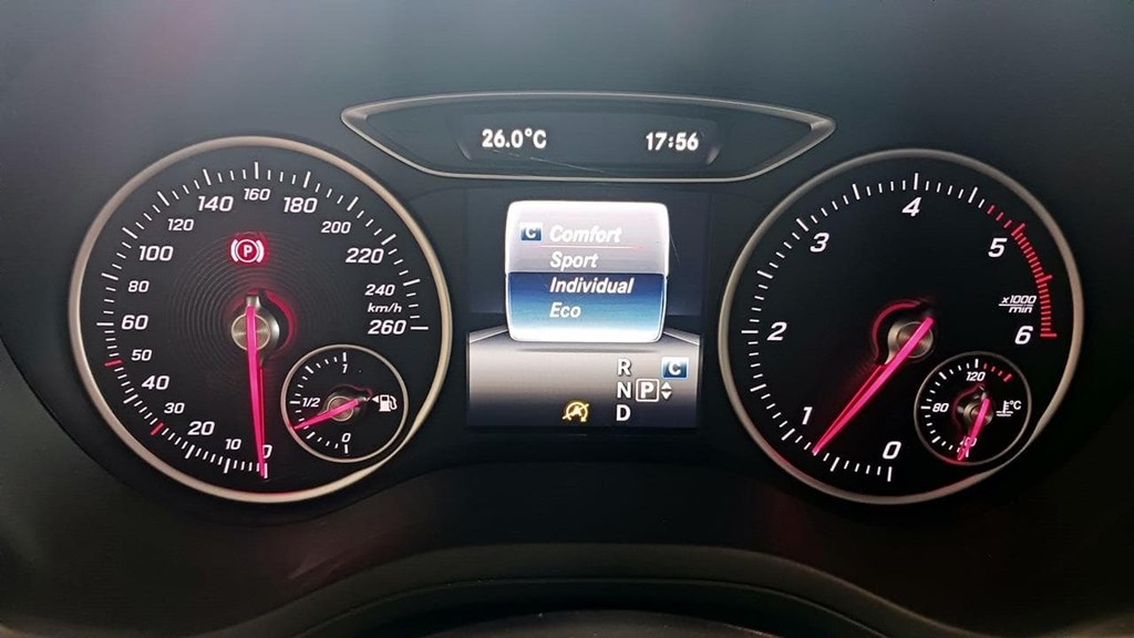 Foto 34 Mercedes B 200 d Sport 7G-DCT
