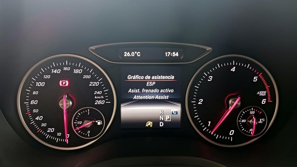 Foto 35 Mercedes B 200 d Sport 7G-DCT
