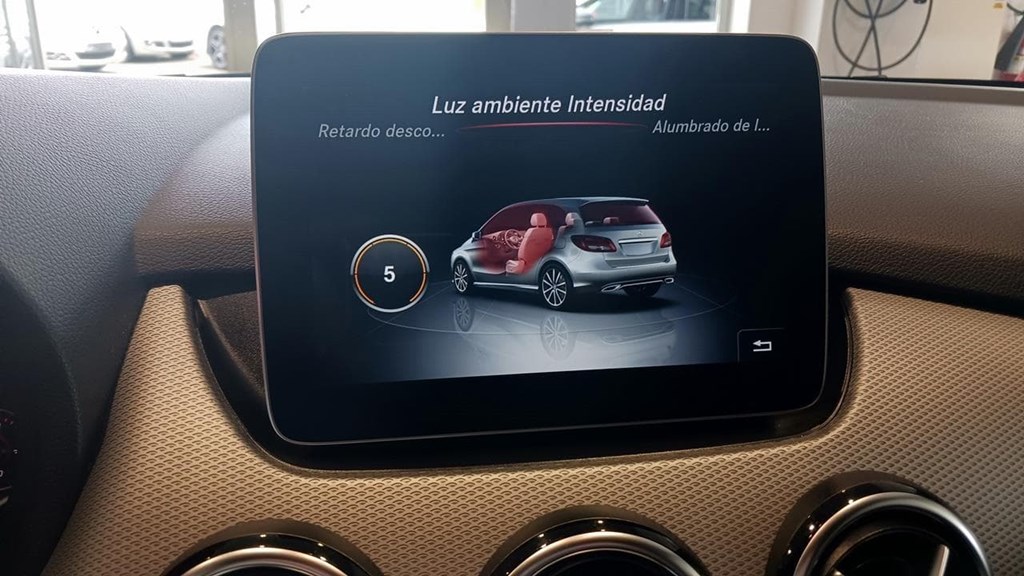 Foto 40 Mercedes B 200 d Sport 7G-DCT