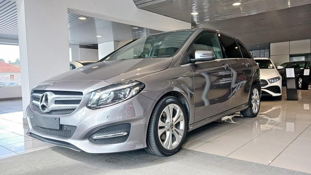 Foto 1 Mercedes B 200 d Urban Aut.