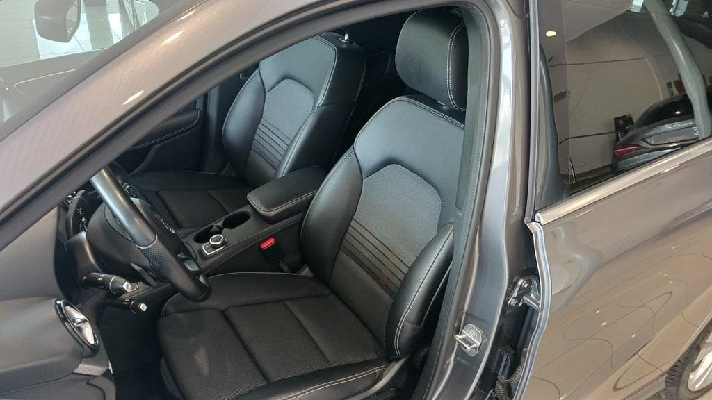 Foto 20 Mercedes B 200 d Urban Aut.