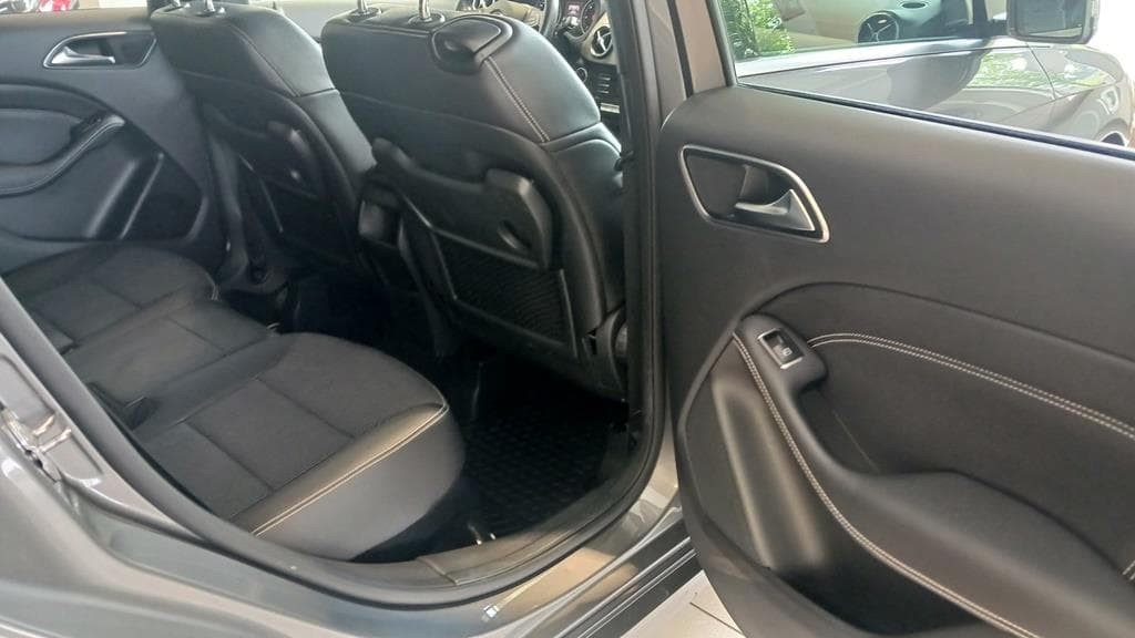 Foto 31 Mercedes B 200 d Urban Aut.
