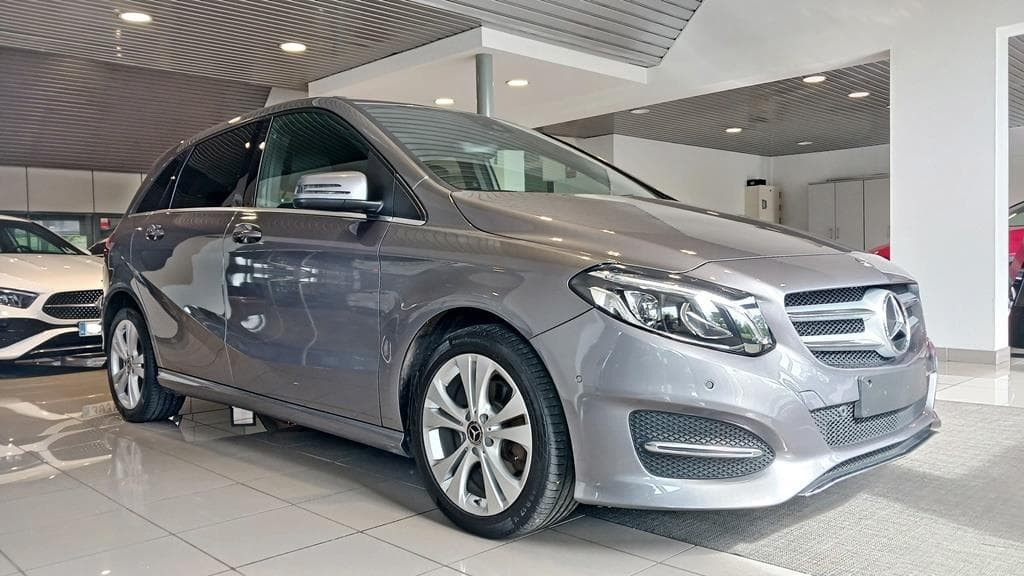 Foto 3 Mercedes B 200 d Urban Aut.