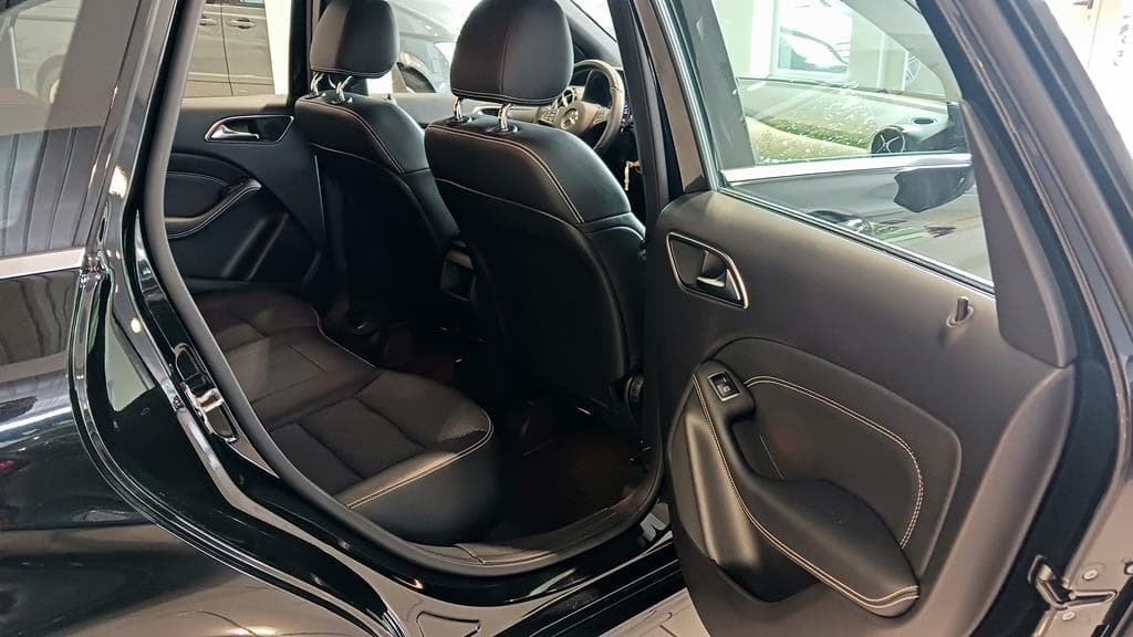 Foto 21 Mercedes B 200 d Urban Aut.