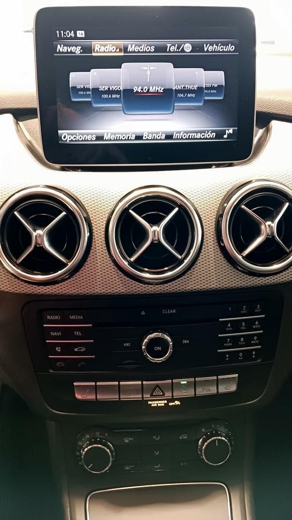 Foto 27 Mercedes B 200 d Urban Aut.