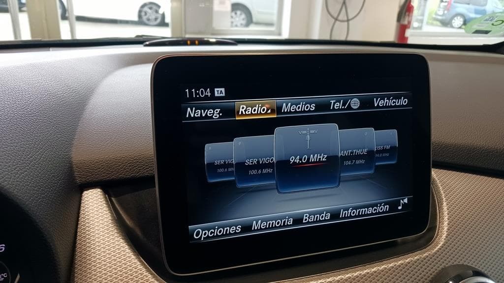 Foto 32 Mercedes B 200 d Urban Aut.