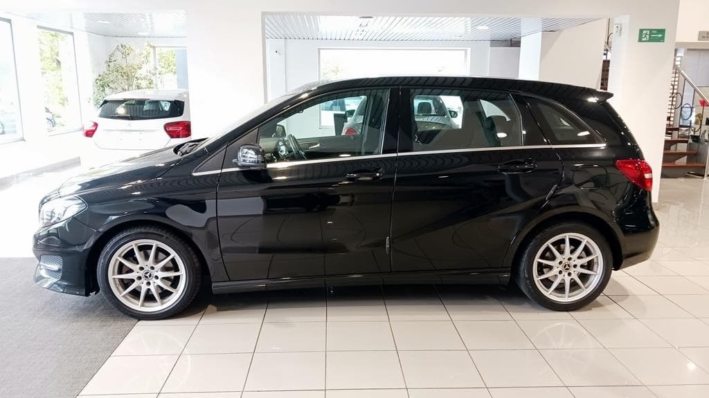 Foto 9 Mercedes B 200 d Urban Aut.