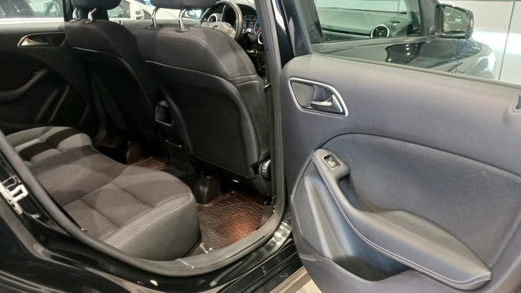 Foto 10 Mercedes B 220 d BlueEFFICIENCY Aut.