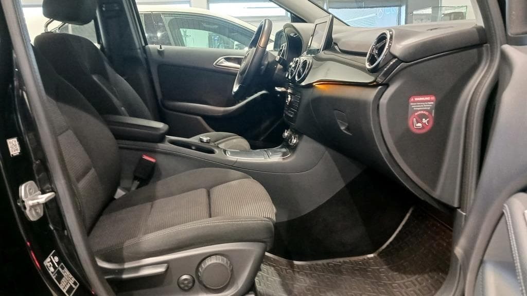 Foto 14 Mercedes B 220 d BlueEFFICIENCY Aut.