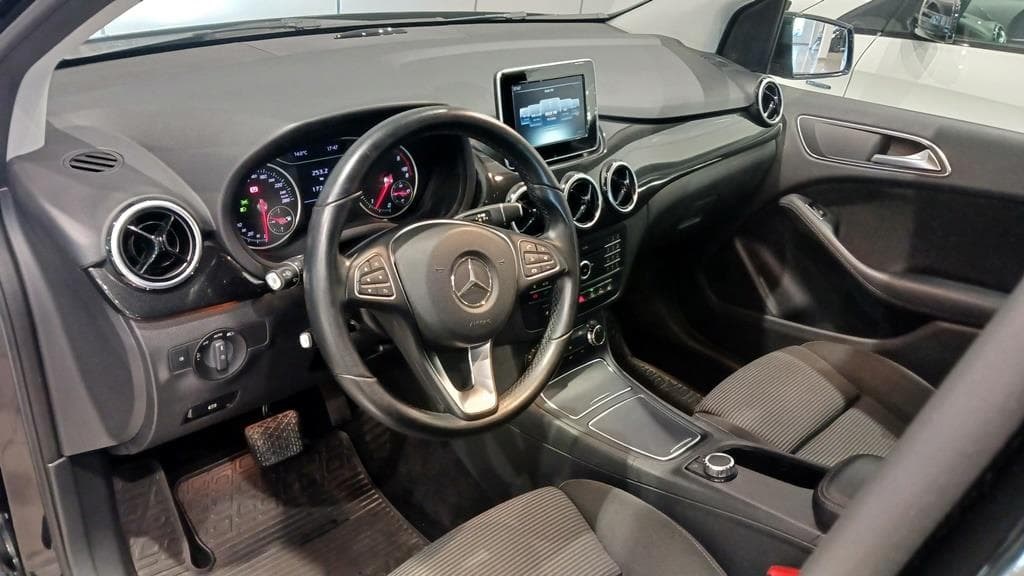Foto 22 Mercedes B 220 d BlueEFFICIENCY Aut.
