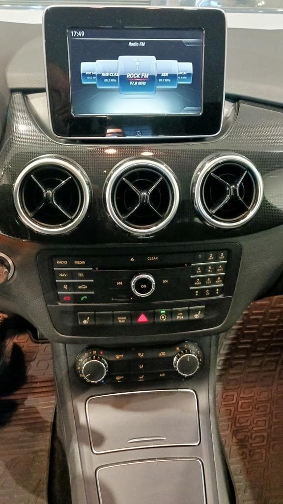 Foto 31 Mercedes B 220 d BlueEFFICIENCY Aut.