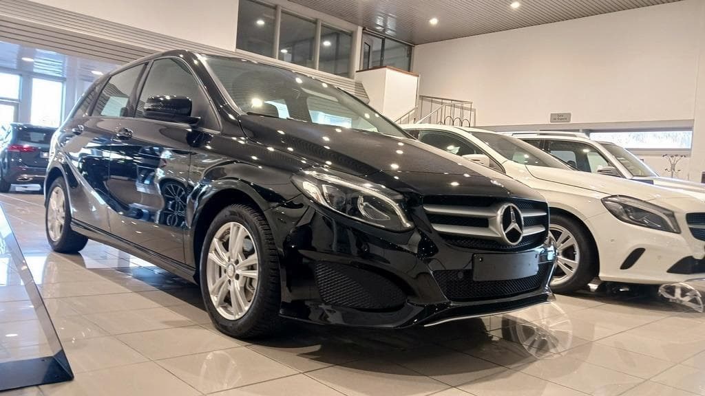 Foto 4 Mercedes B 220 d BlueEFFICIENCY Aut.
