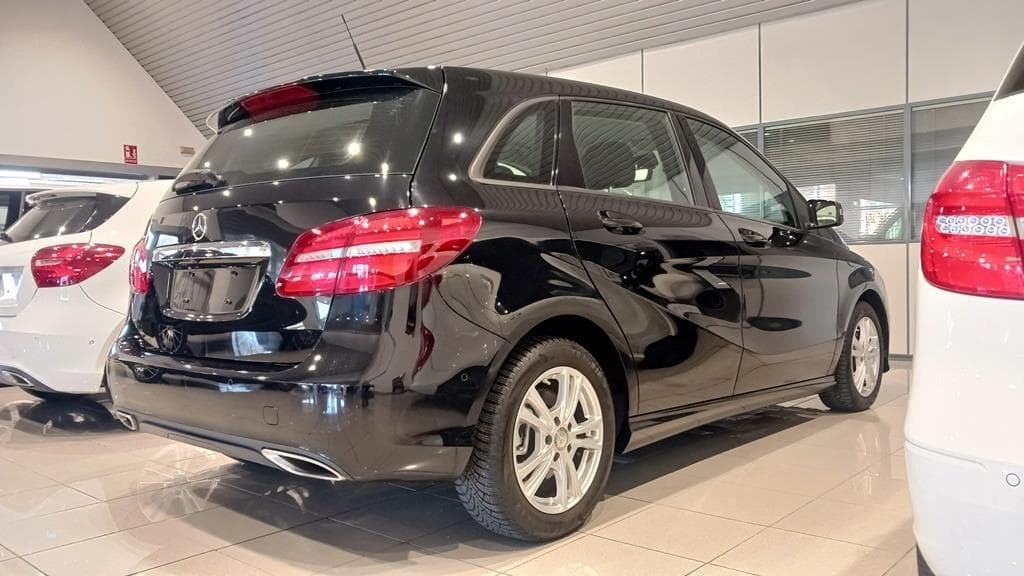 Foto 6 Mercedes B 220 d BlueEFFICIENCY Aut.