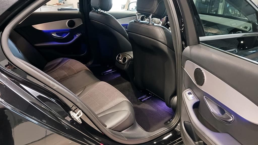 Foto 12 Mercedes C 220 d Avantgarde Aut.