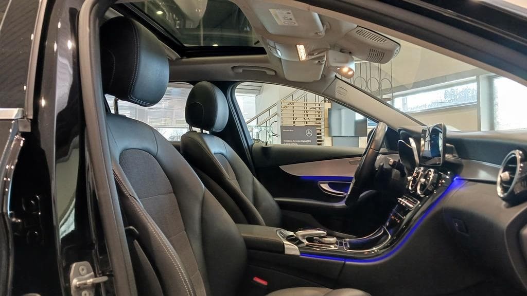 Foto 18 Mercedes C 220 d Avantgarde Aut.