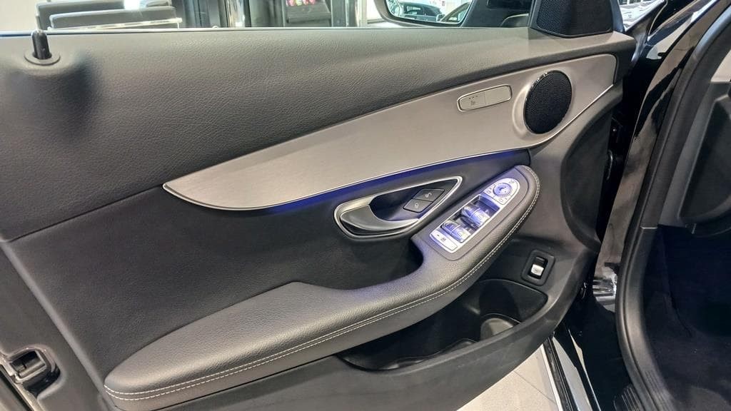 Foto 22 Mercedes C 220 d Avantgarde Aut.