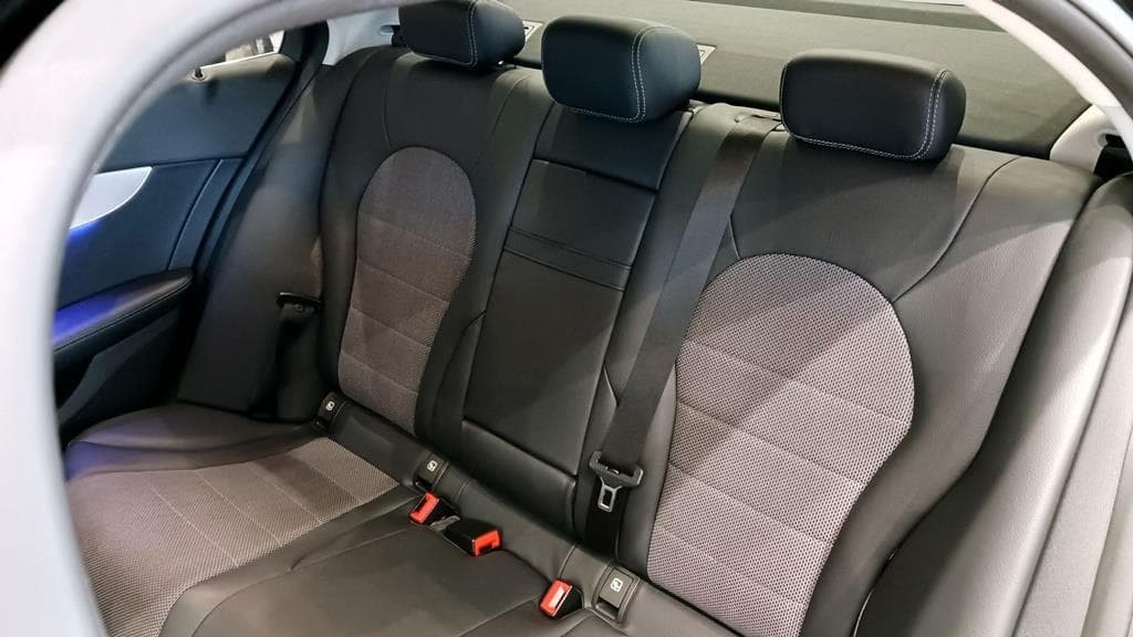 Foto 30 Mercedes C 220 d Avantgarde Aut.