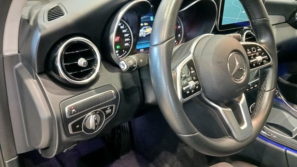 Foto 35 Mercedes C 220 d Avantgarde Aut.