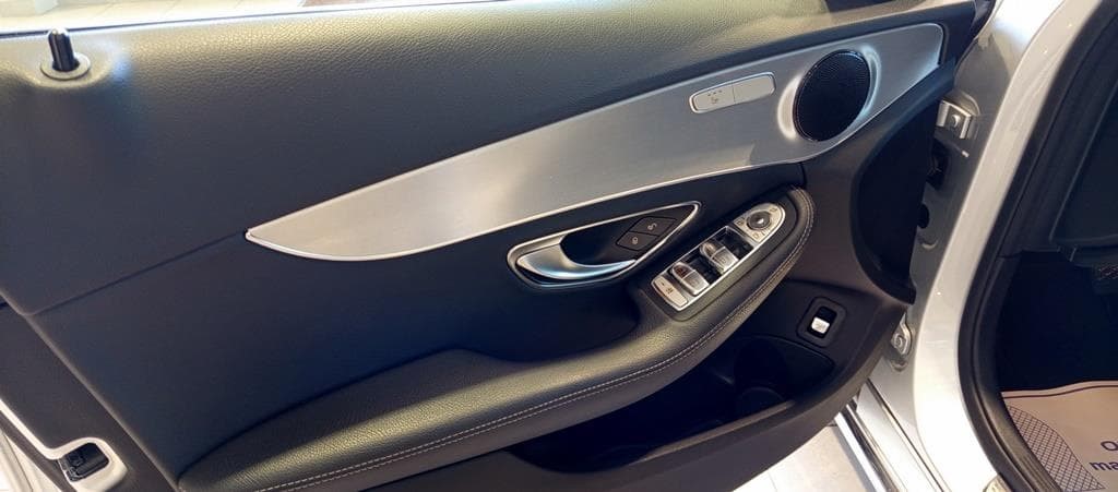 Foto 20 Mercedes C 220 d Avantgarde Aut.