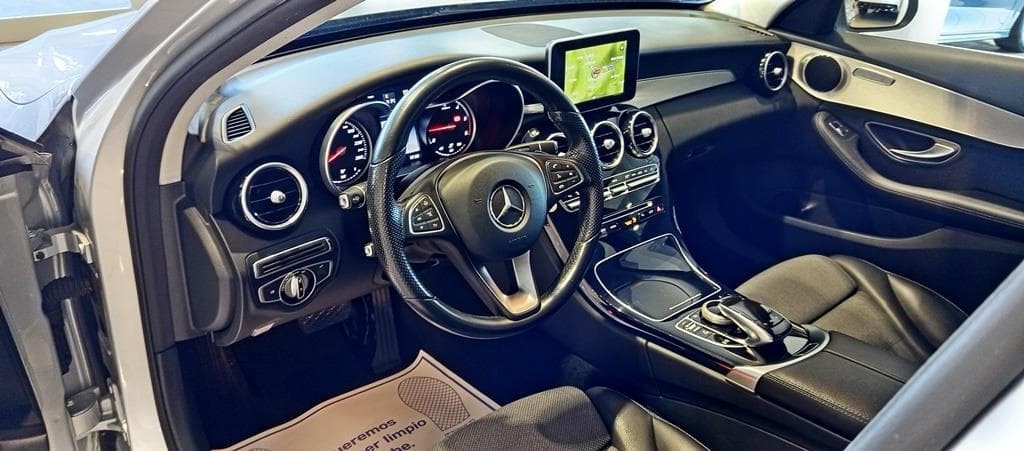 Foto 22 Mercedes C 220 d Avantgarde Aut.