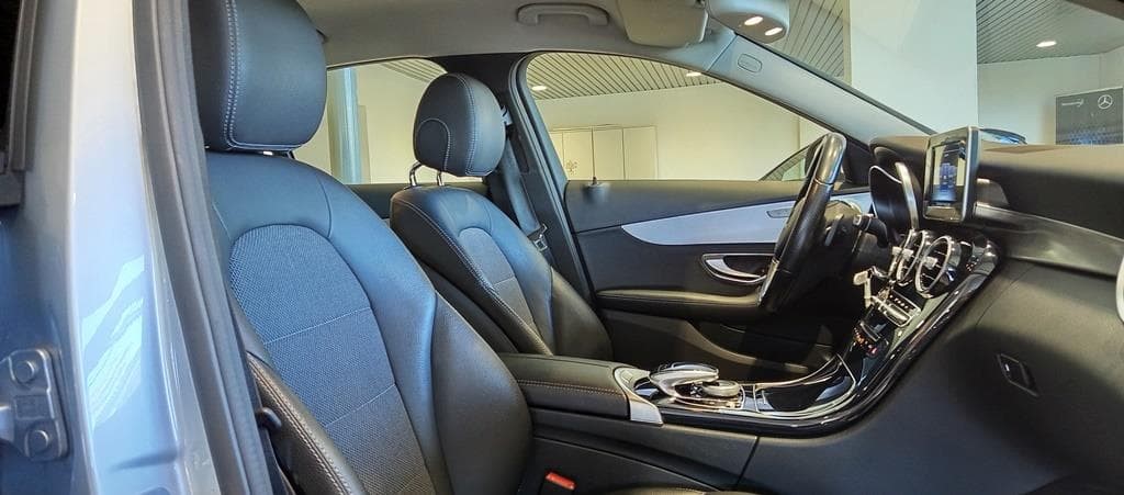 Foto 24 Mercedes C 220 d Avantgarde Aut.