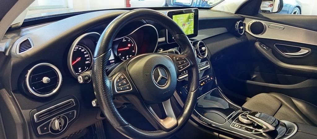 Foto 27 Mercedes C 220 d Avantgarde Aut.