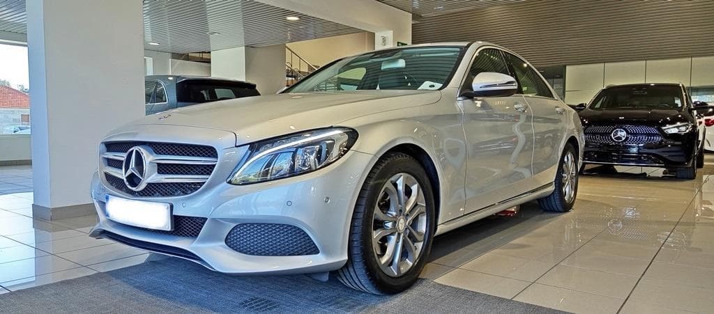 Foto 2 Mercedes C 220 d Avantgarde Aut.