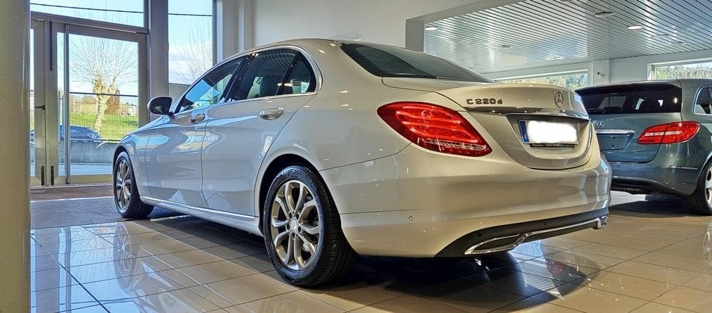 Foto 8 Mercedes C 220 d Avantgarde Aut.