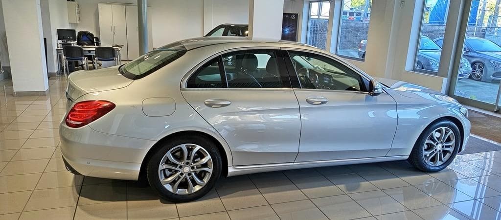 Foto 9 Mercedes C 220 d Avantgarde Aut.