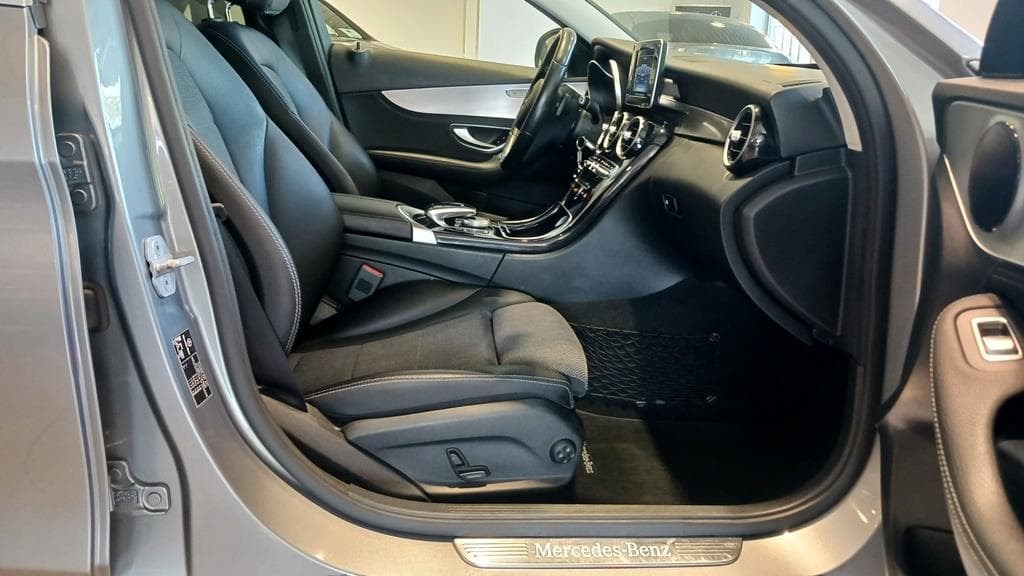 Foto 16 Mercedes C 220 d Estate Avantgarde Aut.