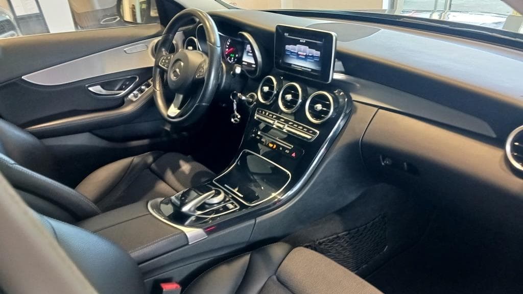 Foto 19 Mercedes C 220 d Estate Avantgarde Aut.