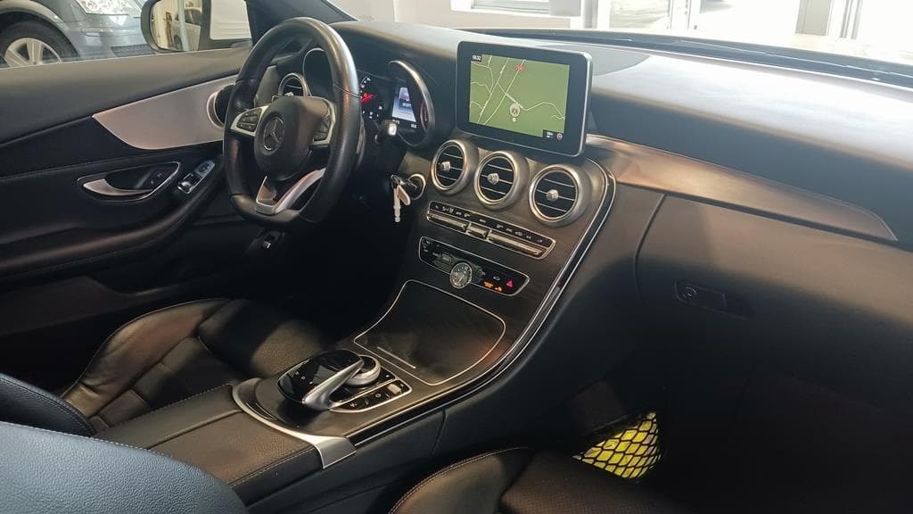 Foto 17 Mercedes C 250 d Coupé AMG 9G-TRONIC