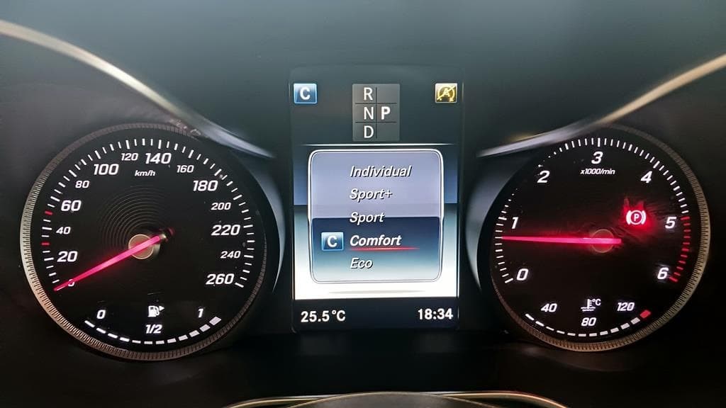 Foto 33 Mercedes C 250 d Coupé AMG 9G-TRONIC
