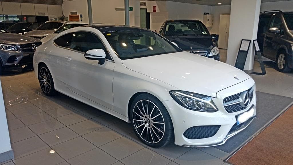 Foto 3 Mercedes C 250 d Coupé AMG 9G-TRONIC