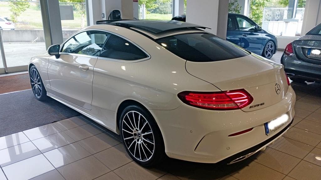 Foto 40 Mercedes C 250 d Coupé AMG 9G-TRONIC