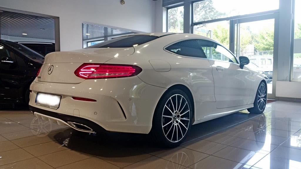 Foto 6 Mercedes C 250 d Coupé AMG 9G-TRONIC