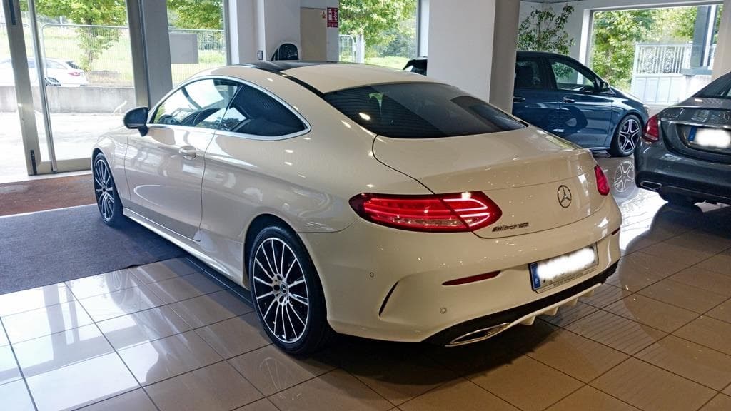 Foto 7 Mercedes C 250 d Coupé AMG 9G-TRONIC