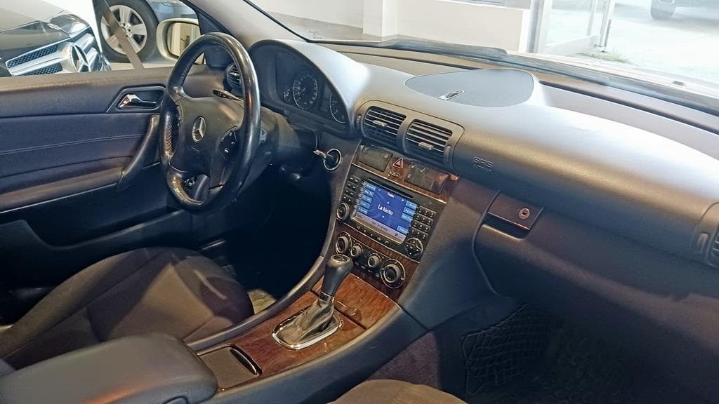 Foto 11 Mercedes C 270 CDI Classic Aut.