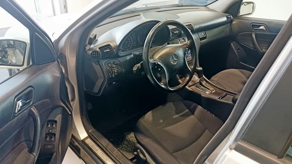 Foto 14 Mercedes C 270 CDI Classic Aut.