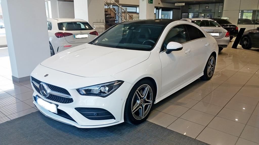 Foto 1 Mercedes CLA 200 d Coupé AMG Advanced Aut.