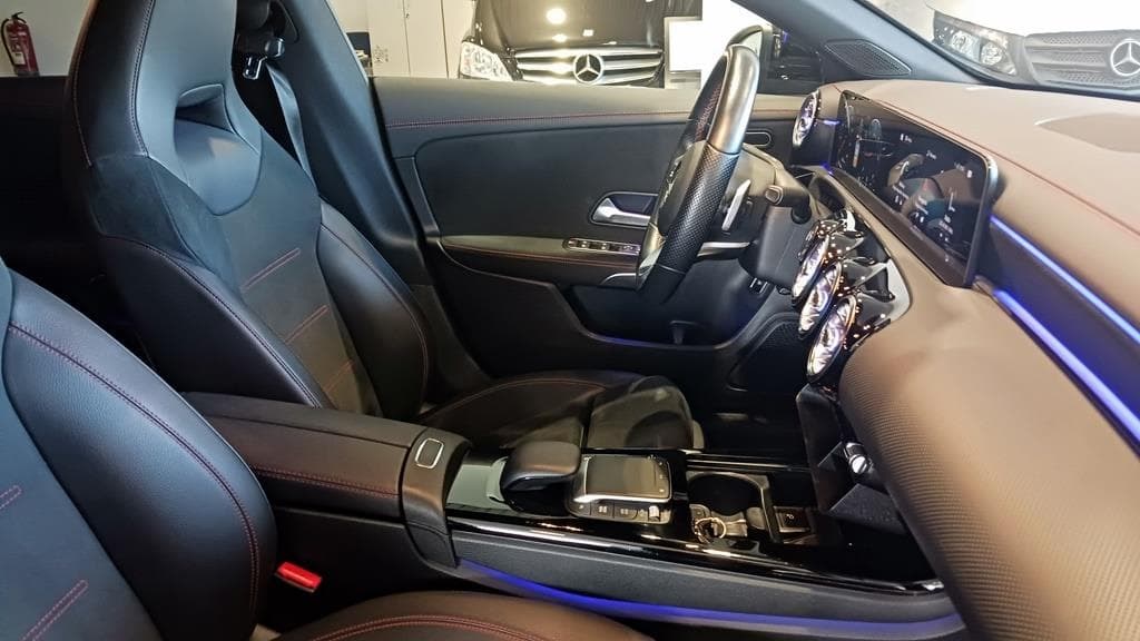 Foto 11 Mercedes CLA 220 d AMG 8G-DCT