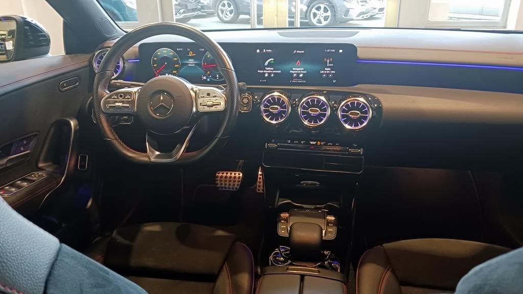 Foto 13 Mercedes CLA 220 d AMG 8G-DCT